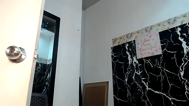 KristalTsXXX online show from 04/28/26, 02:44