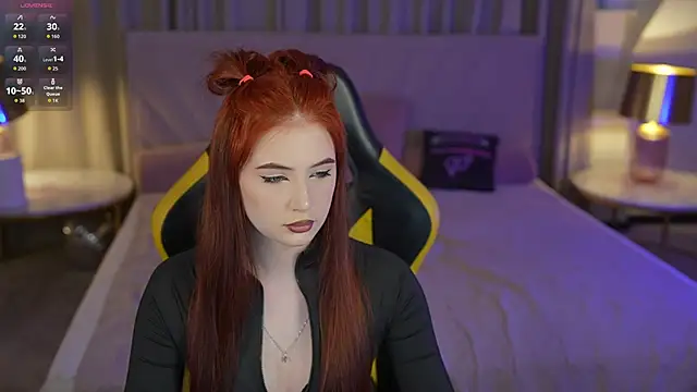 Snapshot of Torii_054 chatting on 10/27/25, 07:34 Torii 054 online show from 10/27/25, 07:34