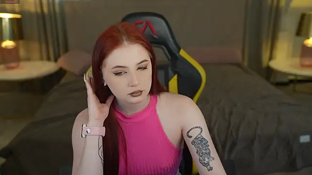 Snapshot of Torii_054 chatting on 04/13/26, 11:05 Torii 054 online show from 04/13/26, 11:05