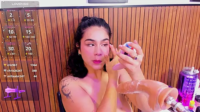 zyle boobs online show from 12/15/24, 11:20