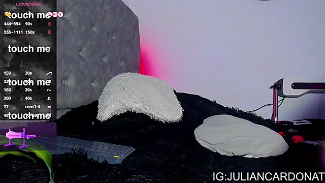 Snapshot of Andrew_x777 chatting on 01/11/26, 02:44 Andrew x777 online show from 01/11/26, 02:44