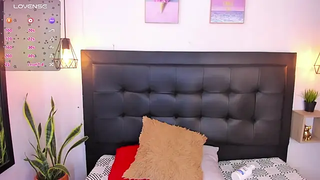 Snapshot of sweet_abby1 chatting on 12/28/24, 03:26 sweet abby1 online show from 12/28/24, 03:26