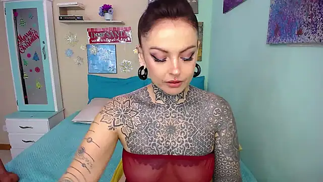 LolaRouse online show from 12/23/24, 07:41