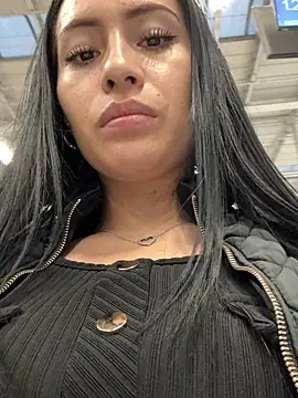 Snapshot of Sara_luna_ chatting on 03/01/25, 02:55 Sara luna  online show from 03/01/25, 02:55