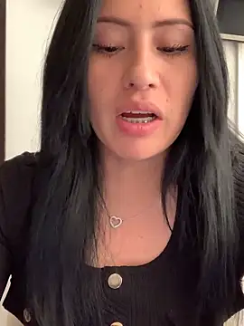 Snapshot of Sara_luna_ chatting on 03/07/25, 04:22 Sara luna  online show from 03/07/25, 04:22