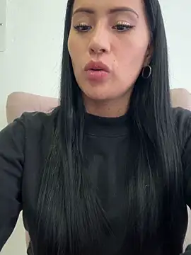 Snapshot of Sara_luna_ chatting on 02/18/26, 09:55 Sara luna online show from 02/18/26, 09:55