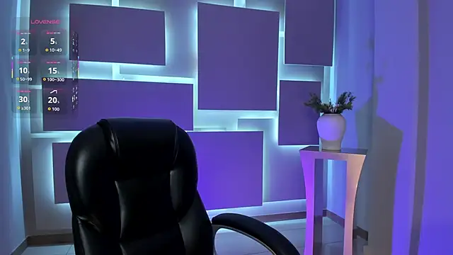 Snapshot of HannahJamesX chatting on 03/10/26, 01:16 HannahJamesX online show from 03/10/26, 01:16