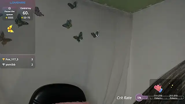 Snapshot of milysauria1 chatting on 02/26/25, 12:14 milysauria1 online show from 02/26/25, 12:14