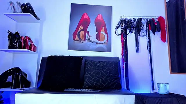 KateStone online show from 10/16/25, 09:38