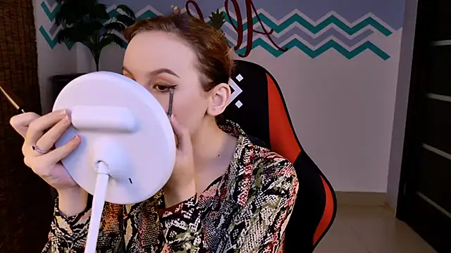 JasmineMilko online show from 10/21/25, 05:19