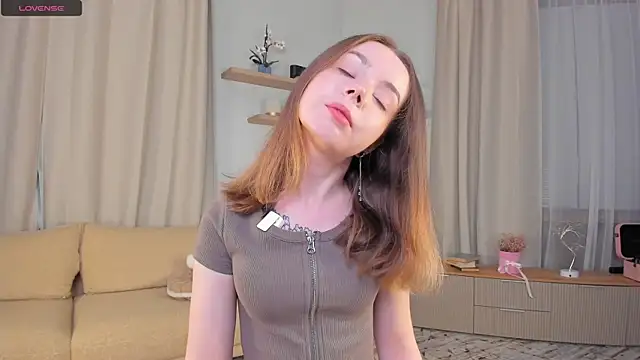 DominikaElis online show from 11/12/25, 09:47