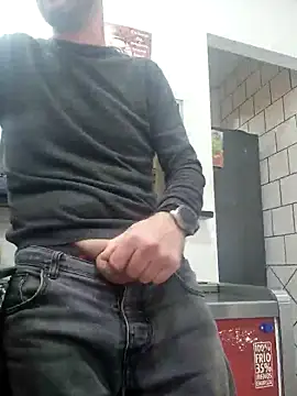 Snapshot of PublicNoFace chatting on 02/18/25, 02:27 PublicNoFace online show from 02/18/25, 02:27