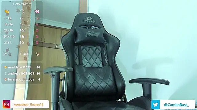 Snapshot of _CamiloBass chatting on 01/04/25, 04:44 CamiloBass online show from 01/04/25, 04:44