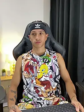 Snapshot of _CamiloBass chatting on 03/22/26, 01:20 CamiloBass online show from 03/22/26, 01:20