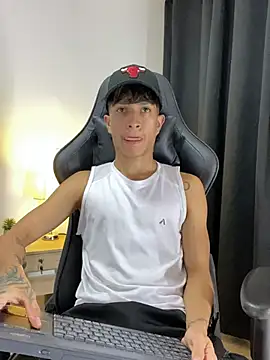 Snapshot of _CamiloBass chatting on 03/27/26, 01:33 CamiloBass online show from 03/27/26, 01:33
