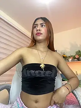 Snapshot of soy_sarah_ chatting on 02/06/25, 05:57 soy sarah online show from 02/06/25, 05:57