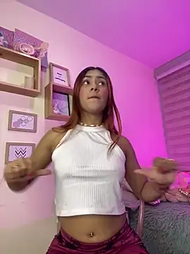 Snapshot of soy_sarah_ chatting on 02/25/25, 05:30 soy sarah online show from 02/25/25, 05:30