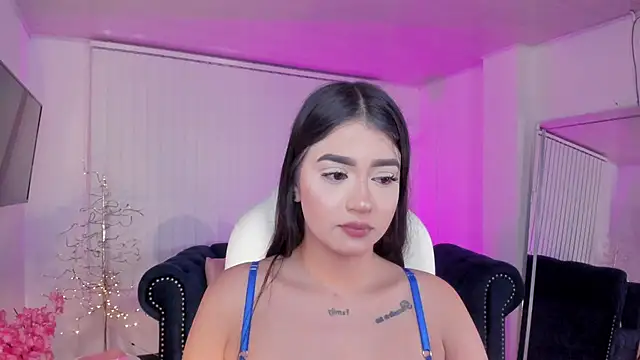 amelie jhons online show from 02/24/25, 12:20