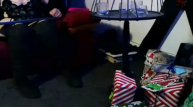 Snapshot of cplf2024 chatting on 12/24/24, 01:59 cplf2024 online show from 12/24/24, 01:59