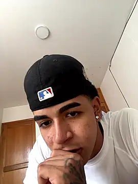 JoanG10 online show from 04/19/26, 06:10