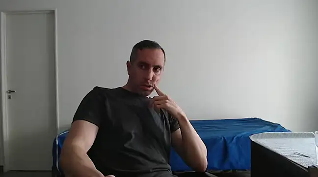 Snapshot of HELL_FIRE chatting on 12/02/24, 11:45 HELL FIRE online show from 12/02/24, 11:45