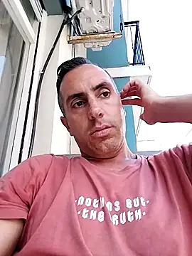 Snapshot of HELL_FIRE chatting on 02/07/25, 02:26 HELL FIRE online show from 02/07/25, 02:26