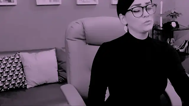 ChantalLion online show from 10/30/25, 12:45