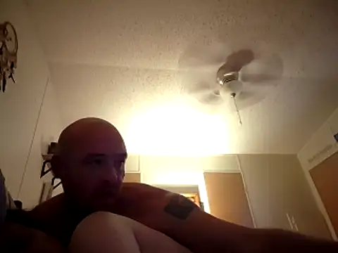 Snapshot of spuncock4u chatting on 11/18/25, 03:56 spuncock4u online show from 11/18/25, 03:56