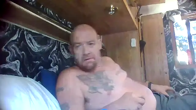 Snapshot of spuncock4u chatting on 05/21/26, 07:43 spuncock4u online show from 05/21/26, 07:43