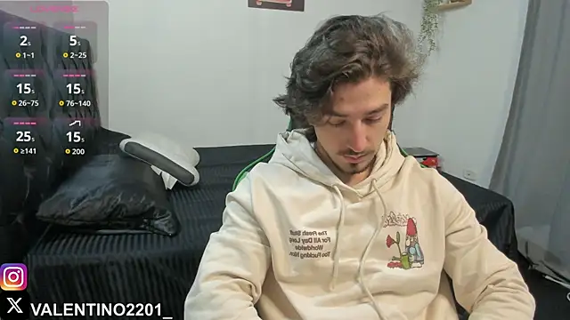 Snapshot of Valentino_Xander chatting on 10/02/25, 12:50 Valentino Xander online show from 10/02/25, 12:50