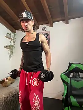 Snapshot of Valentino_Xander chatting on 02/05/26, 04:28 Valentino Xander online show from 02/05/26, 04:28