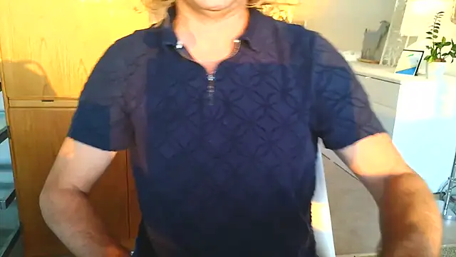 costanza7070 online show from 11/03/25, 12:46