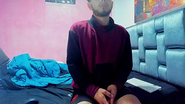 Piggy Eddy online show from 03/20/25, 02:19