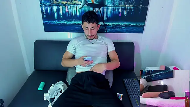 Piggy Eddy online show from 09/19/25, 08:53