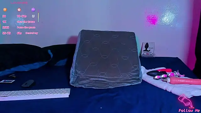 Snapshot of Piggy_Eddy chatting on 02/18/26, 01:56 Piggy Eddy online show from 02/18/26, 01:56