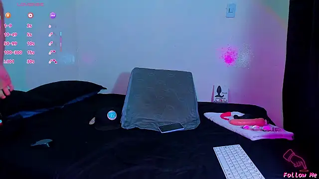 Snapshot of Piggy_Eddy chatting on 02/20/26, 03:14 Piggy Eddy online show from 02/20/26, 03:14