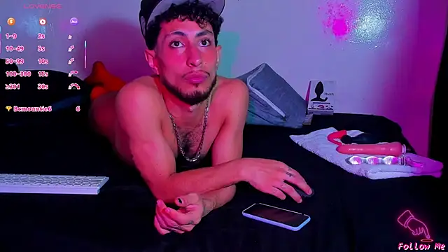 Snapshot of Piggy_Eddy chatting on 02/20/26, 06:26 Piggy Eddy online show from 02/20/26, 06:26