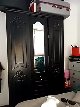 Snapshot of bigbootyboohle chatting on 02/09/25, 12:52 bigbootyboohle online show from 02/09/25, 12:52