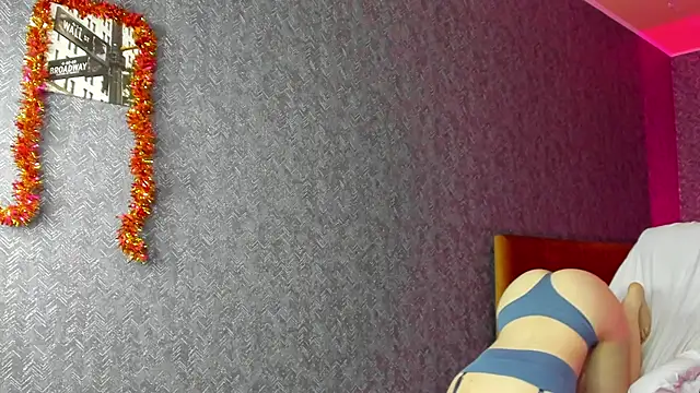 Nicole Charm online show from 12/27/24, 03:42