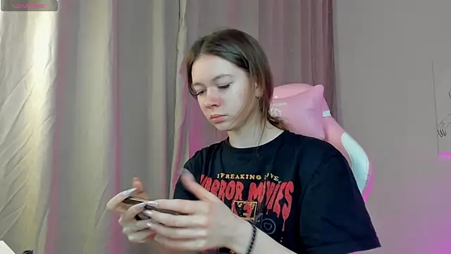 Nicole Charm online show from 02/17/25, 08:58