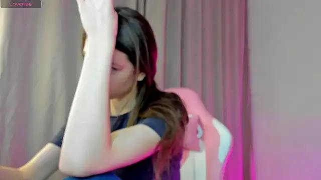 Nicole Charm online show from 02/26/25, 11:04