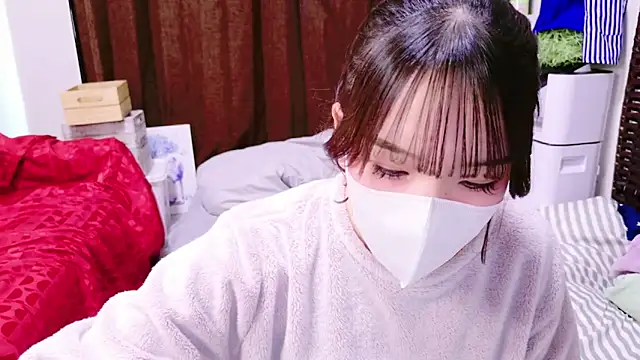 Snapshot of mari_tan_ch chatting on 01/01/25, 04:18 mari tan ch online show from 01/01/25, 04:18