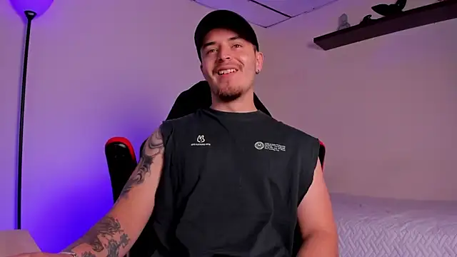 james connor2 online show from 11/09/25, 02:59