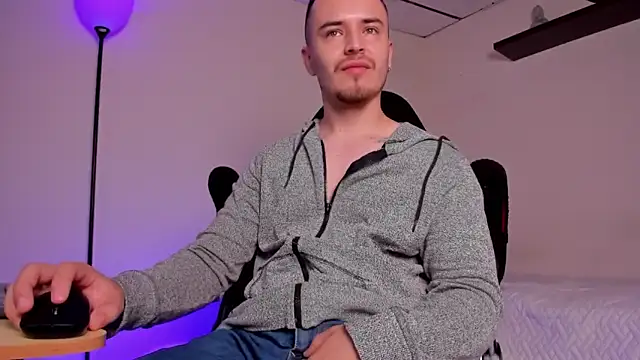 james connor2 online show from 11/16/25, 02:55