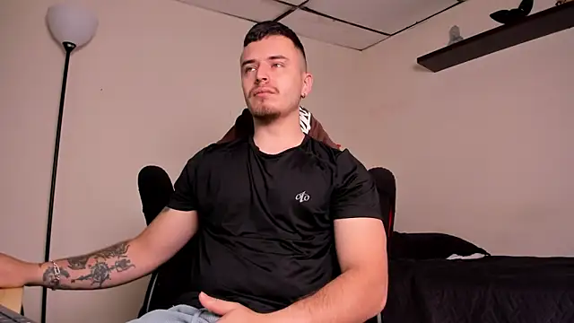 james connor2 online show from 12/21/25, 02:57