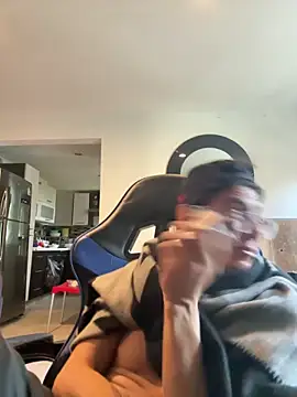 Snapshot of latino1986 chatting on 03/03/25, 02:26 latino1986 online show from 03/03/25, 02:26