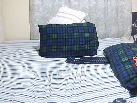 slender sweet online show from 05/15/26, 10:11