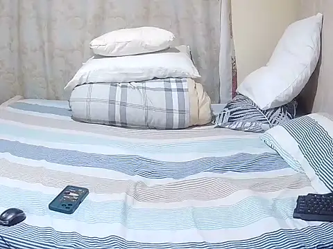 slender sweet online show from 06/18/26, 11:03