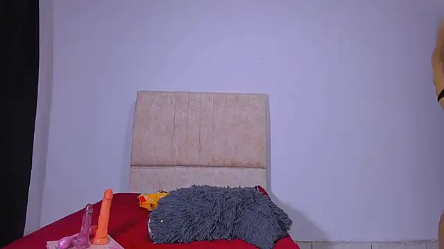 gatitaa777 online show from 02/15/25, 02:58