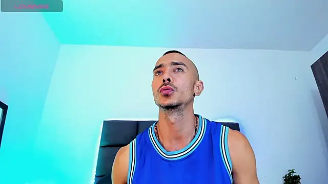 steven hott8 online show from 11/16/25, 08:25